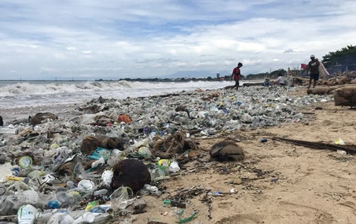 bali beach cleanup