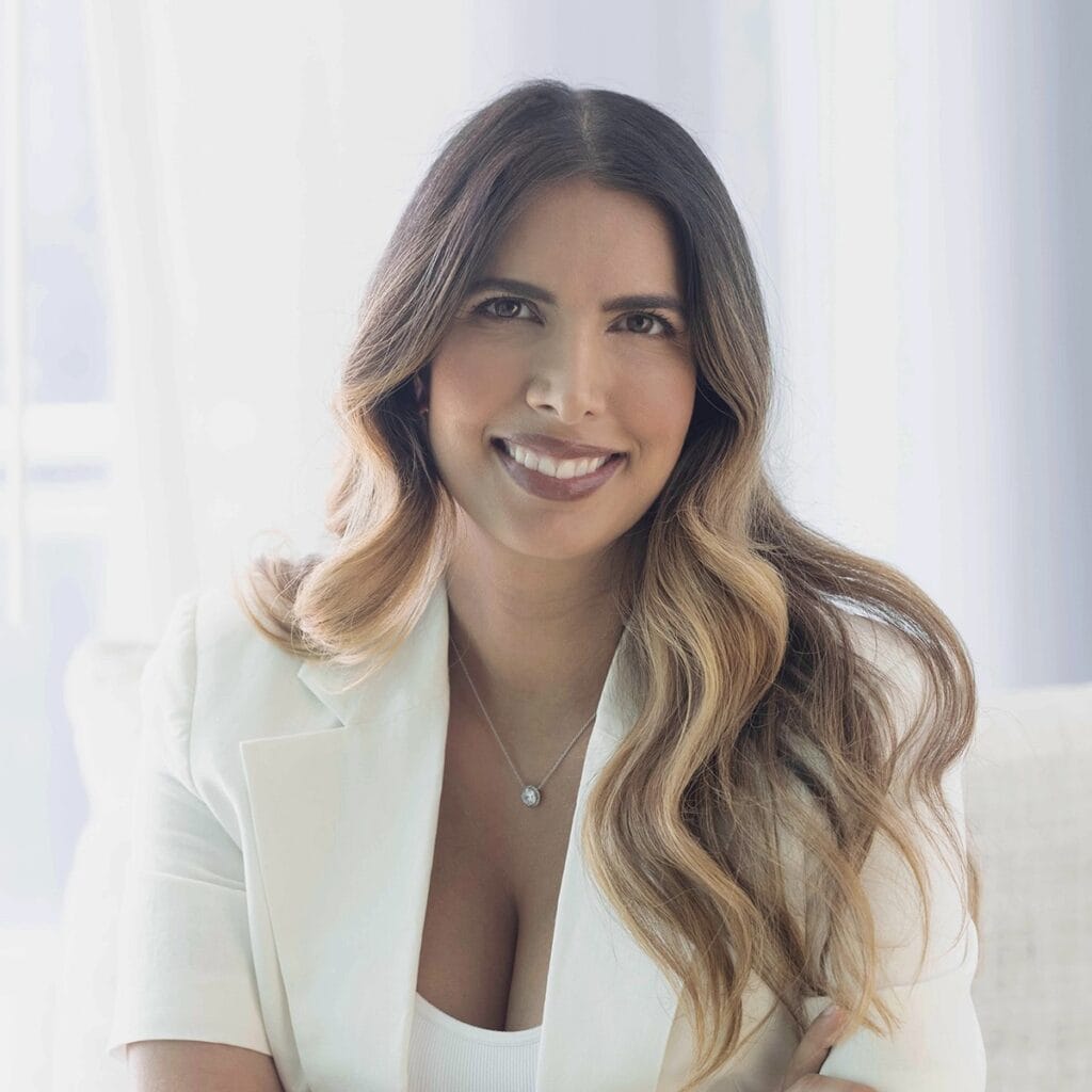 Divya Gugnani head shot