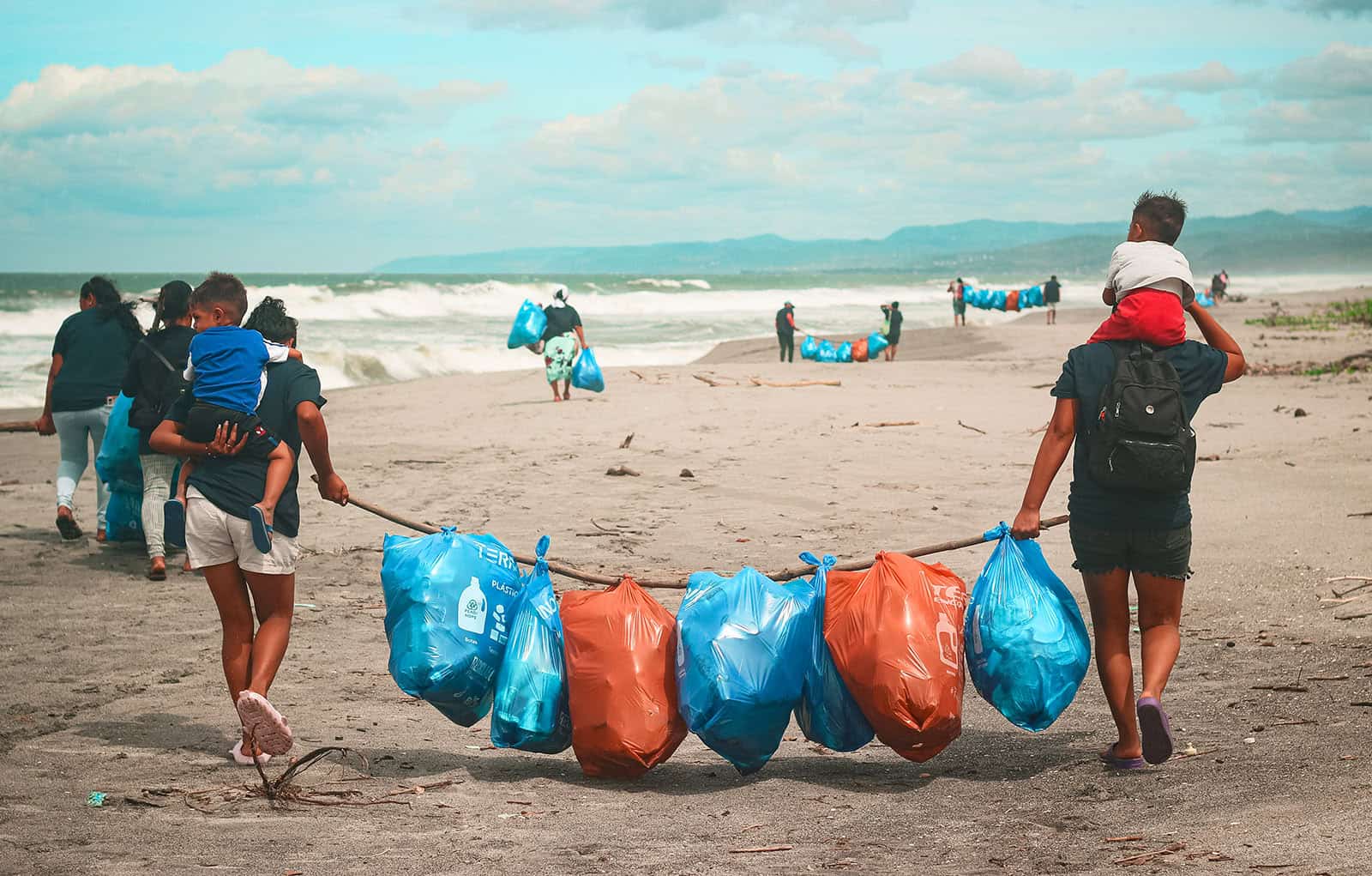 global-ocean-cleanup-funzel-el-salvador-2 global-ocean-cleanup-funzel-el-salvador-2